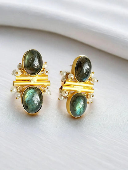 FATIMA EMERALD STUDS