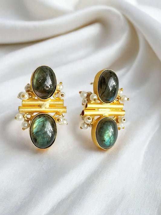 FATIMA EMERALD STUDS