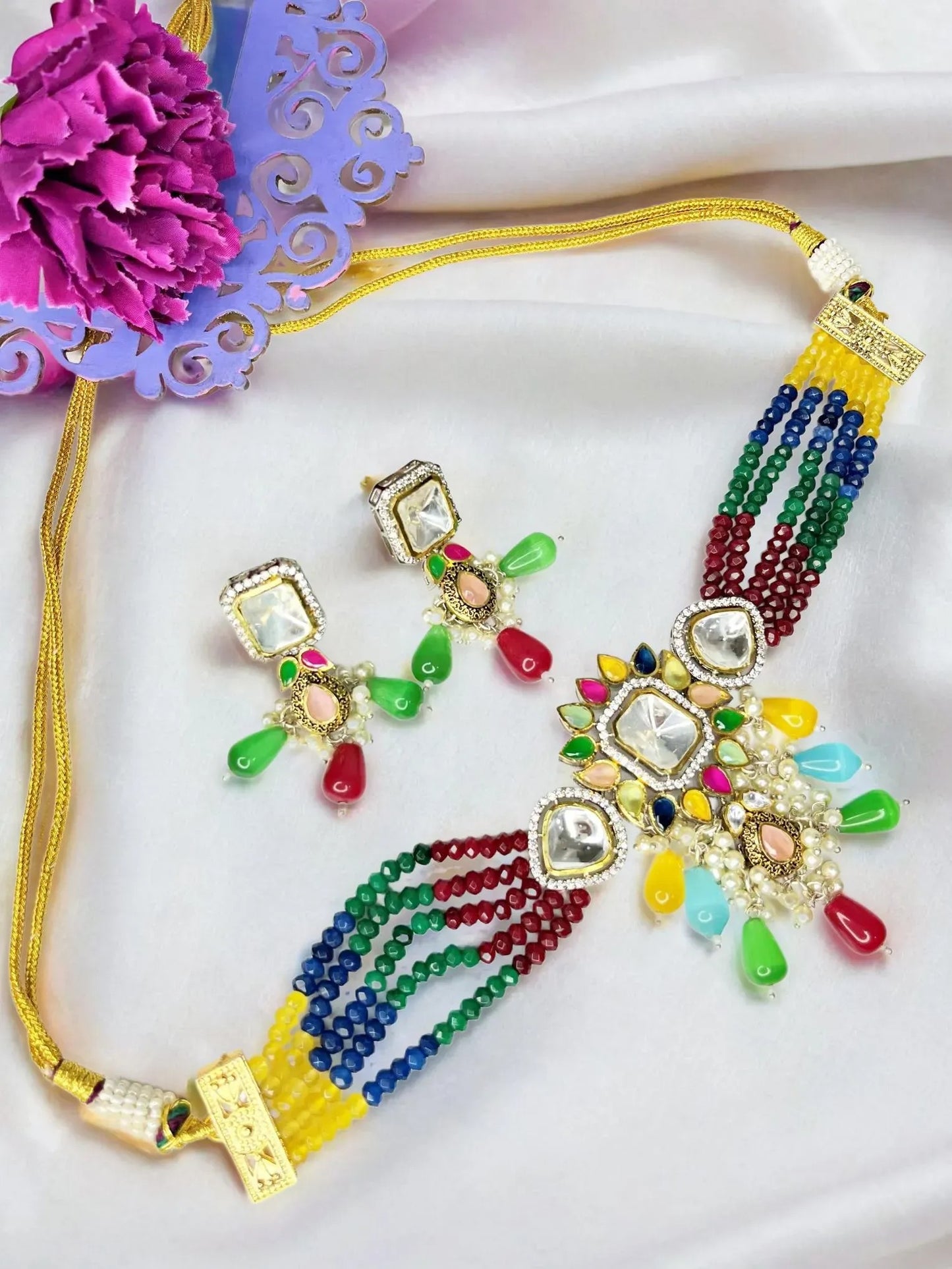 SWARA MULTICOLOR CHOKER SET