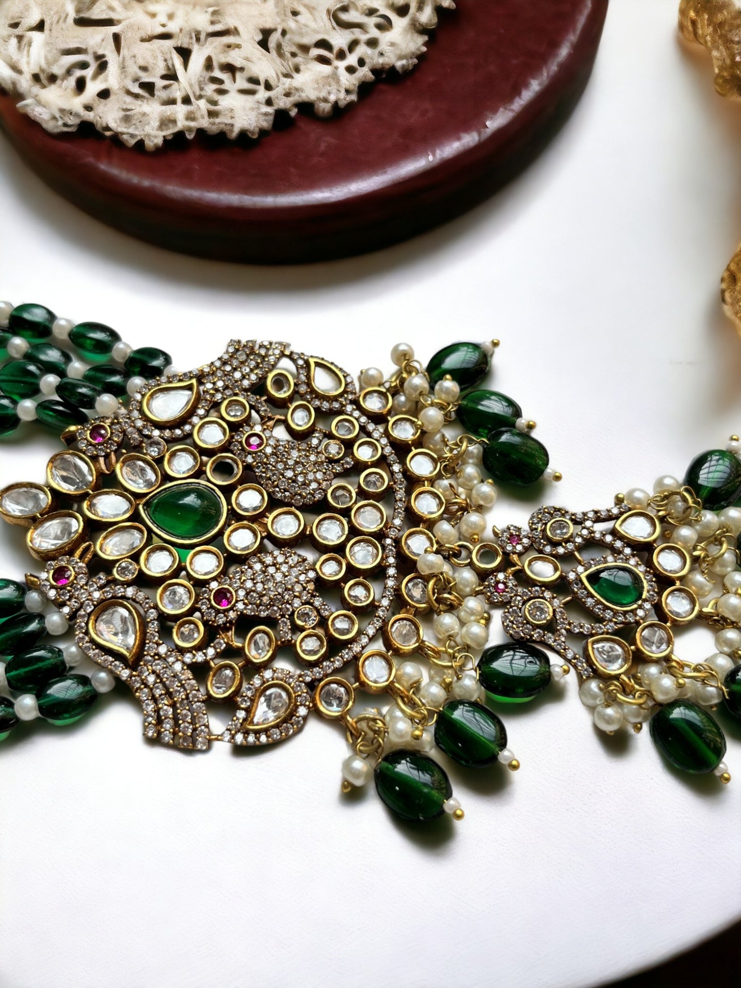 AMALA EMERALD JEWELLERY SET