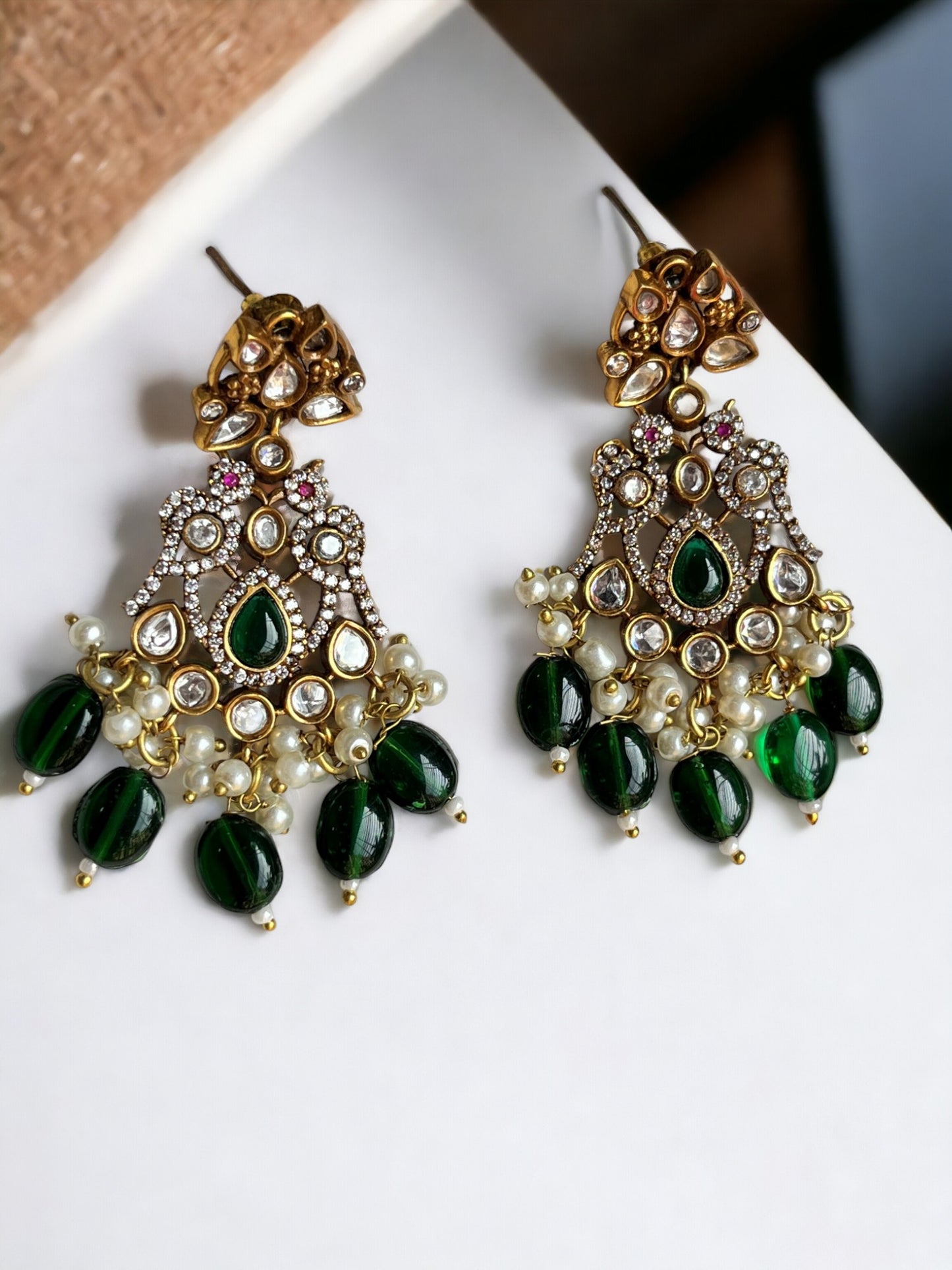 AMALA EMERALD JEWELLERY SET