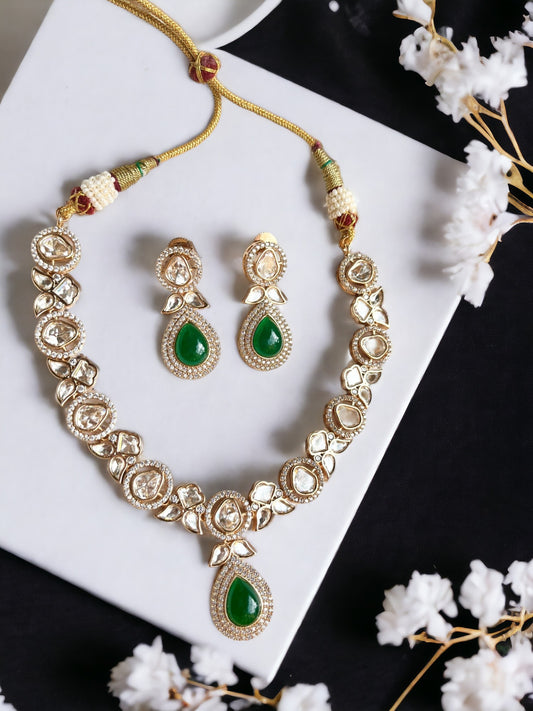 DAMINI EMERALD JEWELLERY SET