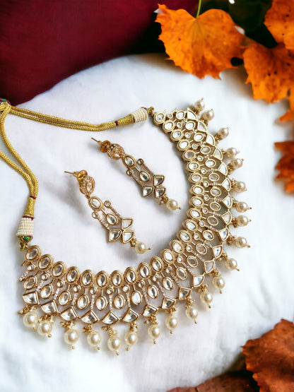 ERINA GOLD KUNDAN JEWELLERY SET