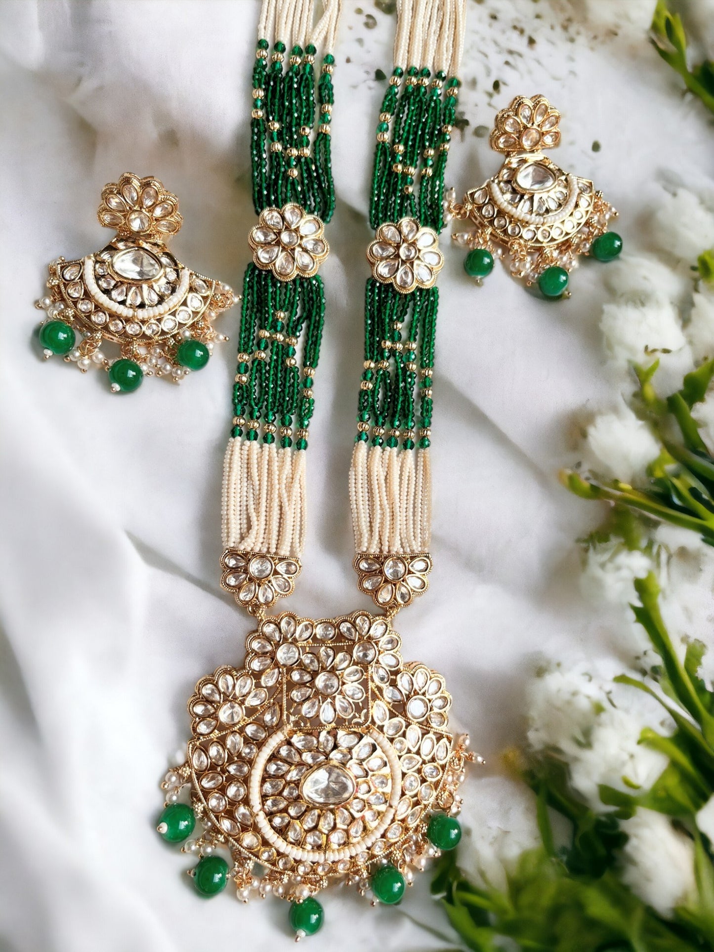 NAZREEN EMERALD KUNDAN JEWELLERY SET