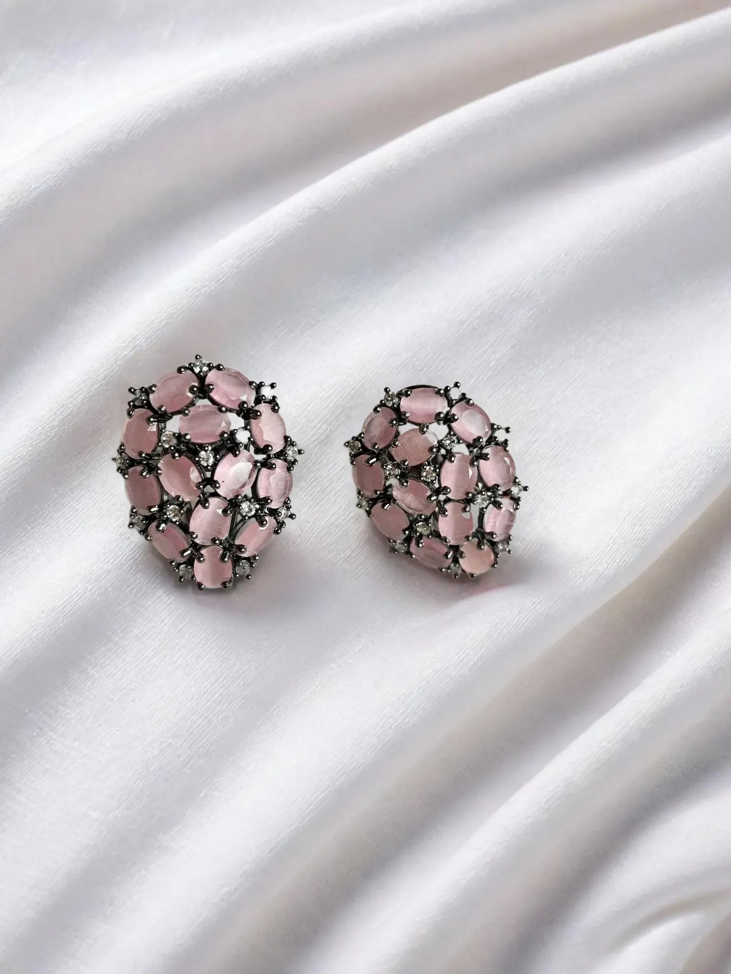 SORAYA PINK STUDS