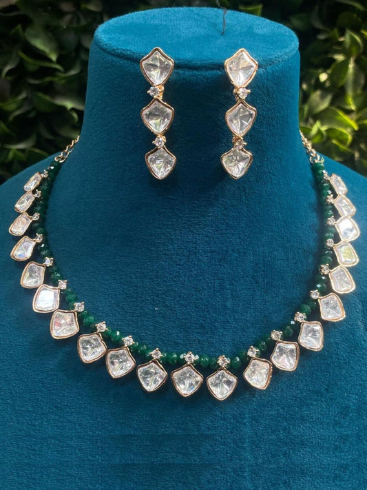 NAYANA EMERALD JEWELLERY SET