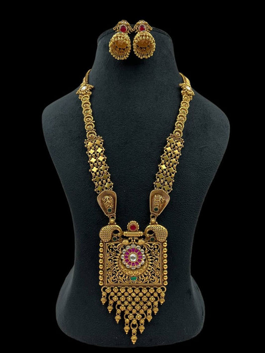 AMBA KUNDAN JEWELLERY SET