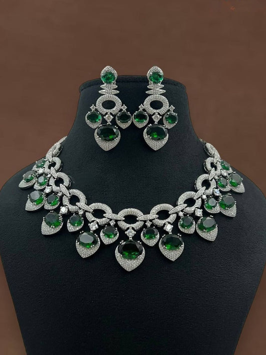 ISLA EMERALD ZIRCONIA JEWELLERY SET