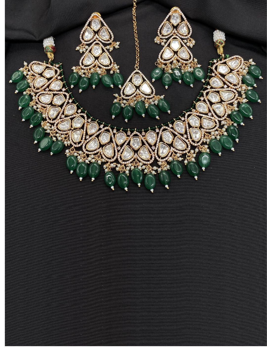 RATNAVALI  EMERALD KUNDAN JEWELLERY SET