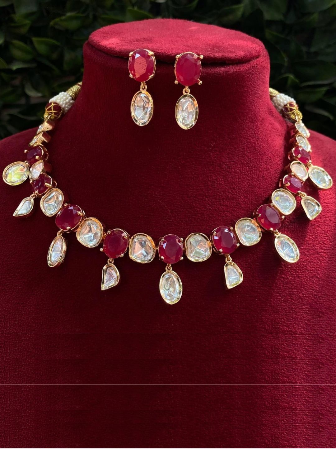 VARUNIKA RANI KUNDAN JEWELLERY SET