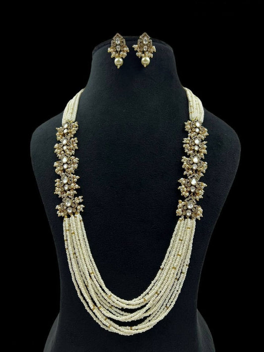 LAKSHITA IVORY KUNDAN JEWELLERY SET