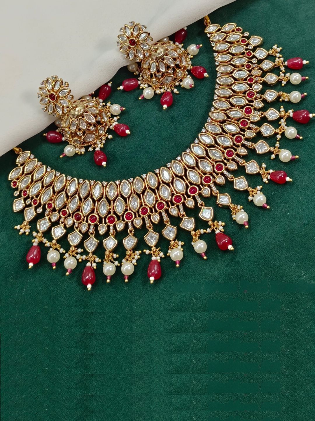 PRANAVI RUBY KUNDAN JEWELLERY SET