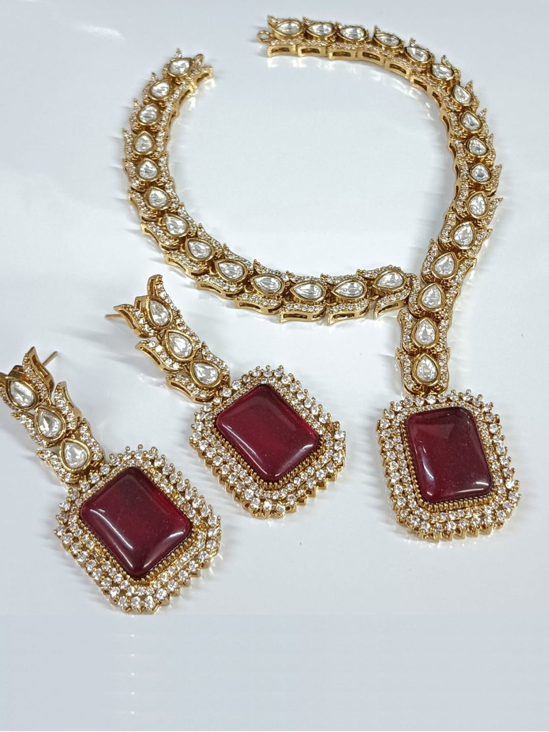 VARNIKA RUBY JEWELLERY SET