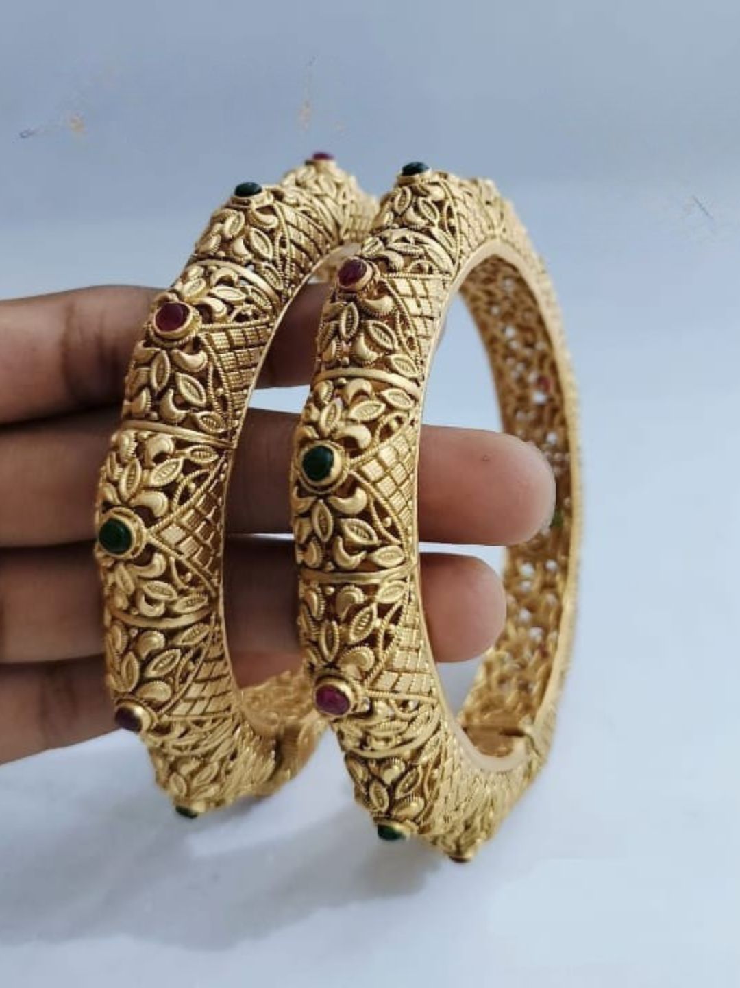 KALPANA GOLD TEMPLE BANGLES