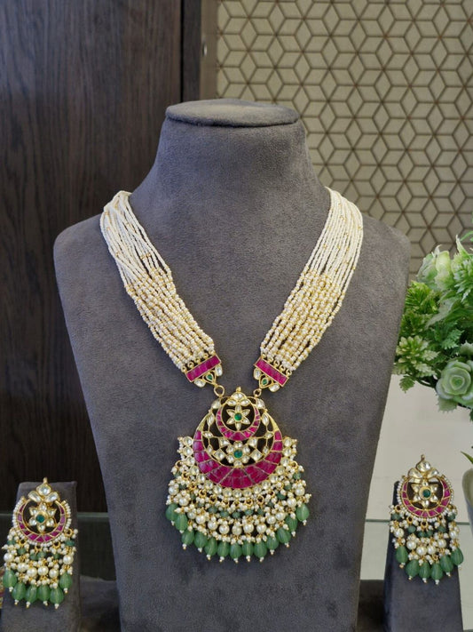 MRUNAL JADAU JEWELLERY SET