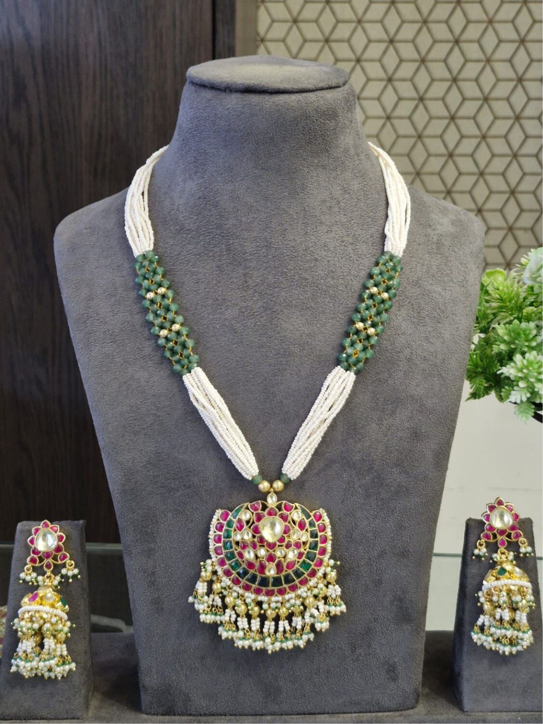 MOHINI JADAU JEWELLERY SET