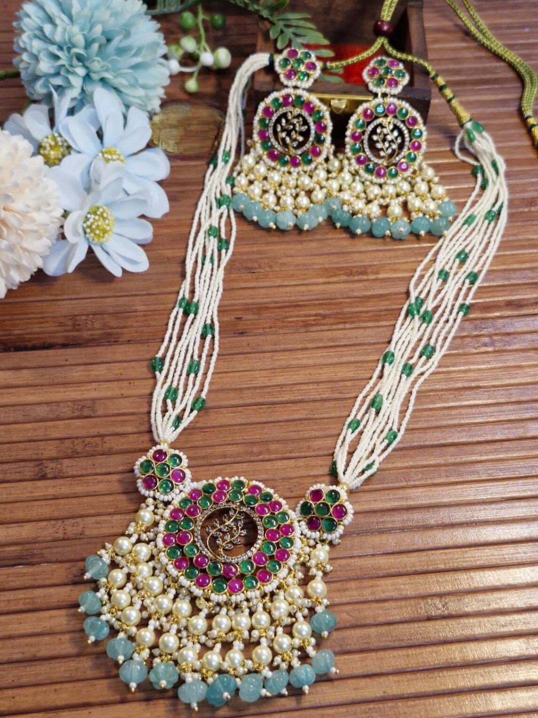 MEDHA JADAU JEWELLERY SET