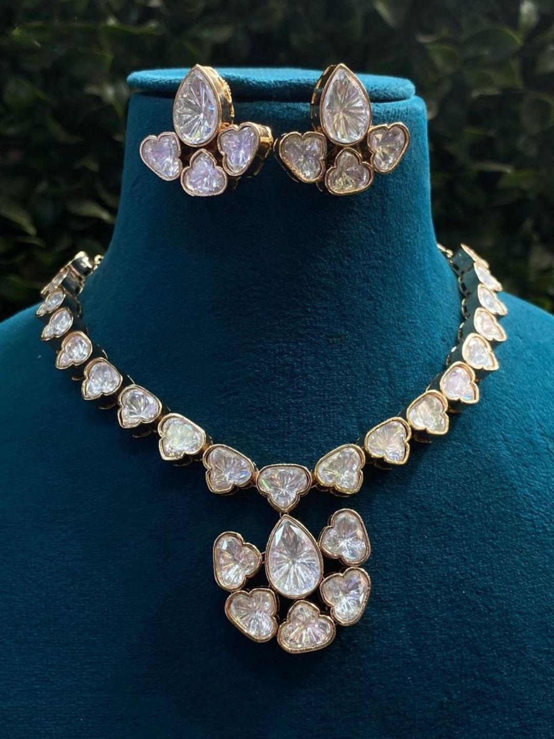 ALEXA KUNDAN JEWELLERY SET