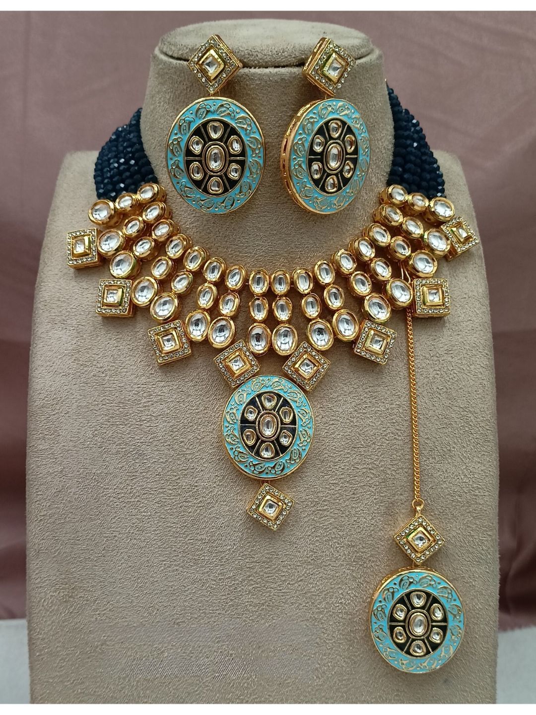 PRIYA BLUE KUNDAN JEWELLERY SET