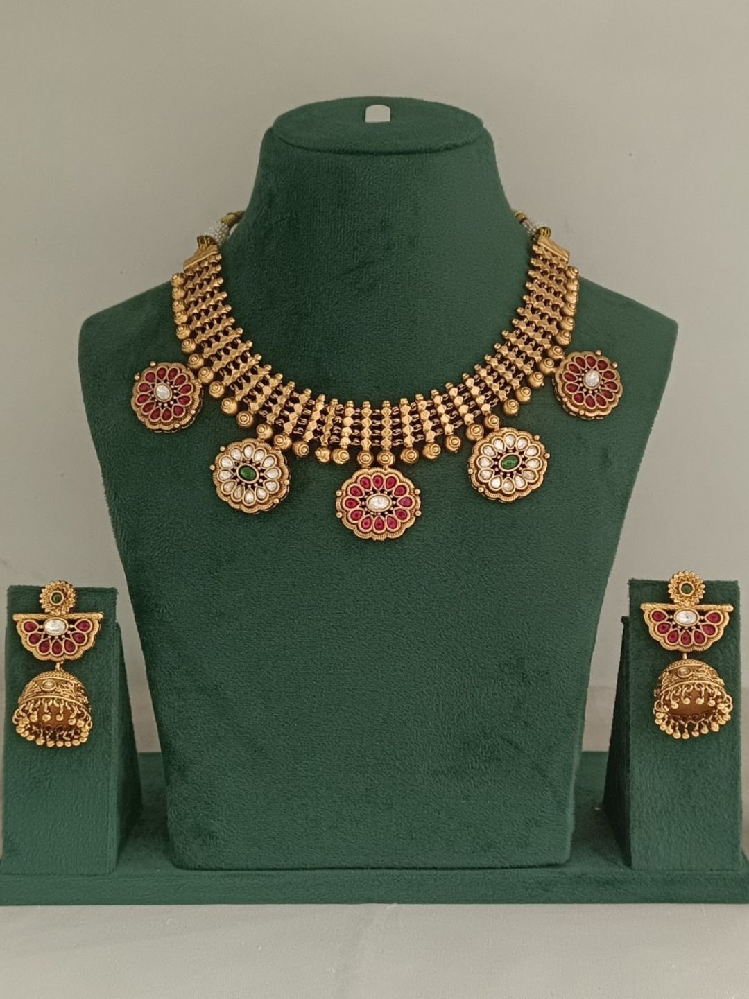 LEHZA GOLD JEWELLERY SET