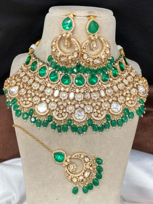 SWARN EMERALD KUNDAN JEWELLERY SET