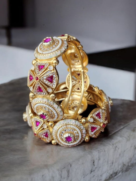 VANYA RAJWADI GOLD BANGLES