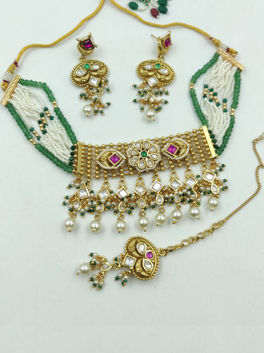 DHARINI EMERALD JEWELLERY SET