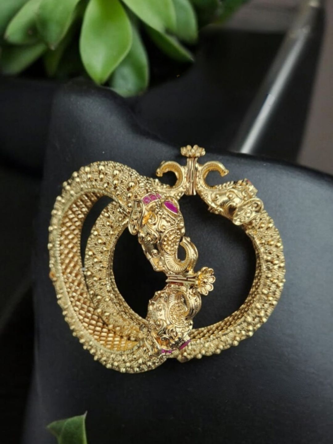 GOLD ELEPHANT TEMPLE BANGLES