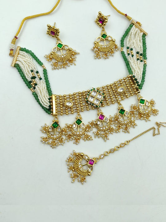 CHANDRIKA EMERALD JEWELLERY SET