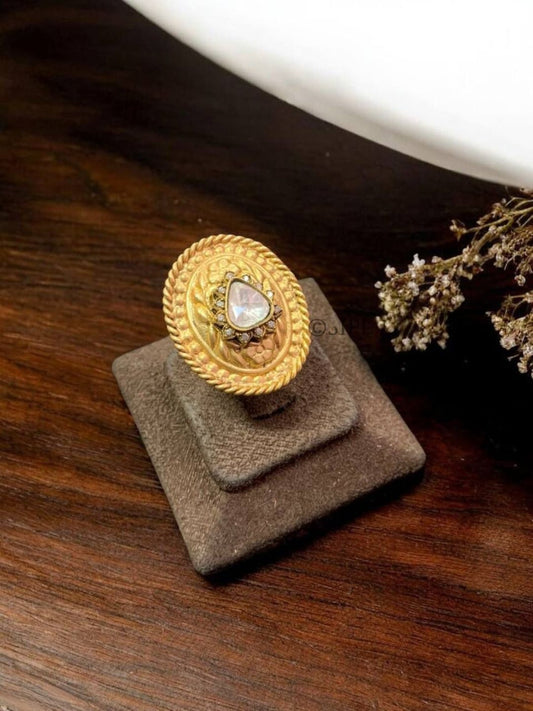 GOLDEN RADIANCE ADJUSTABLE RING