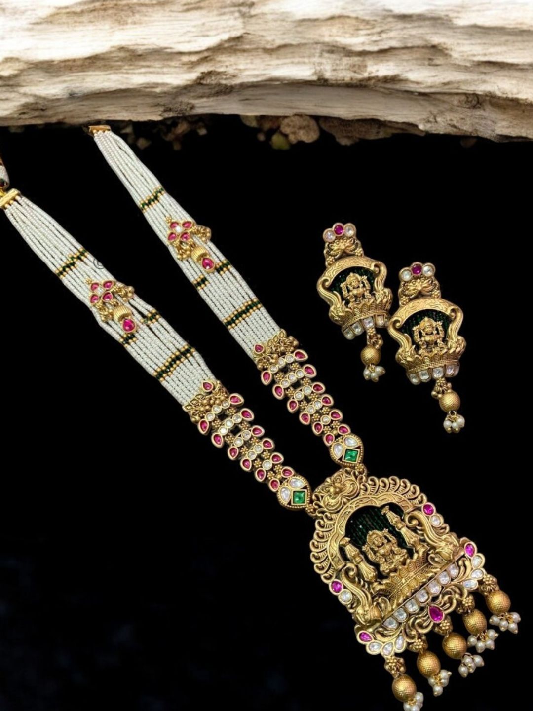 PUSHPITA HERITAGE KUNDAN JEWELLERY SET