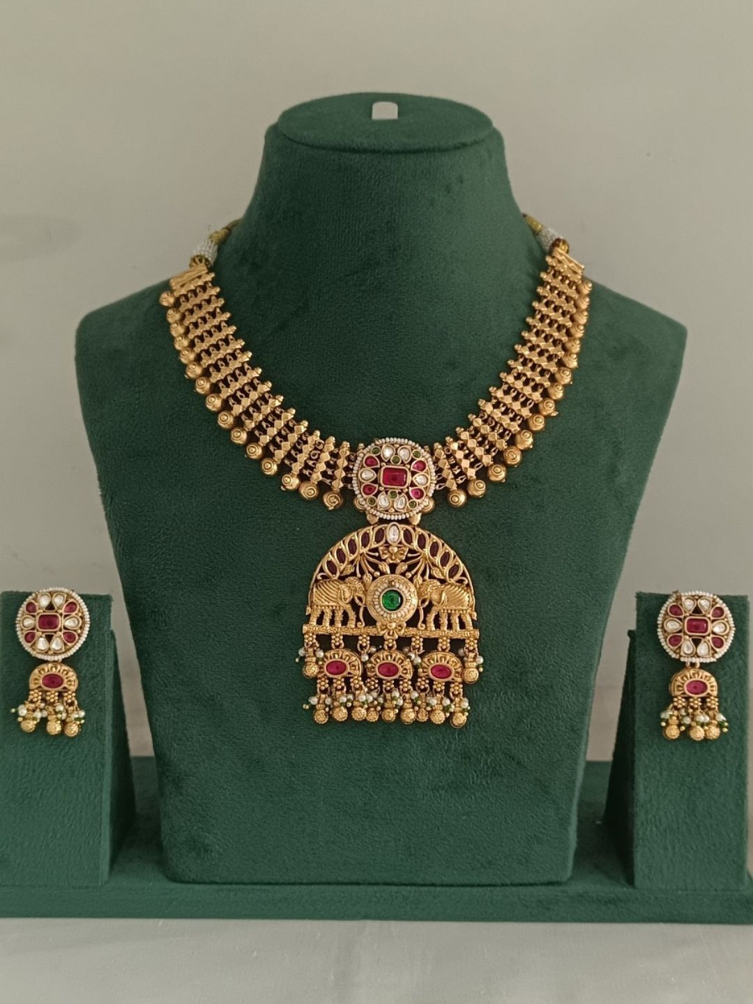 NEHRA GOLD RAJWADI JEWELLERY SET