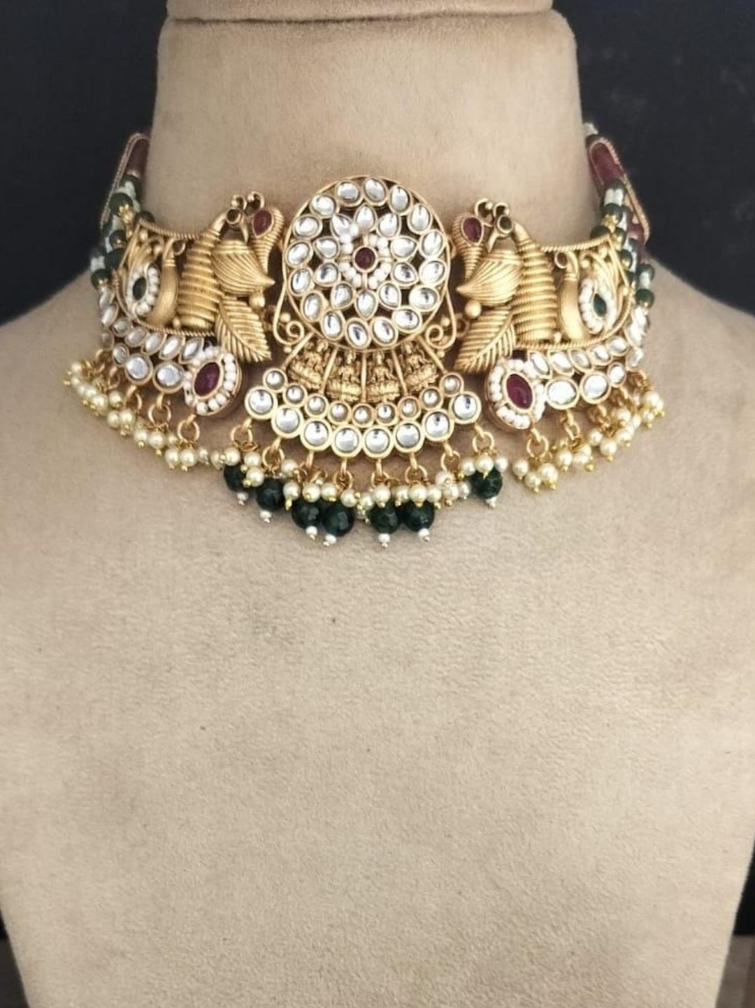 HEENA MULTI CHOKER SET