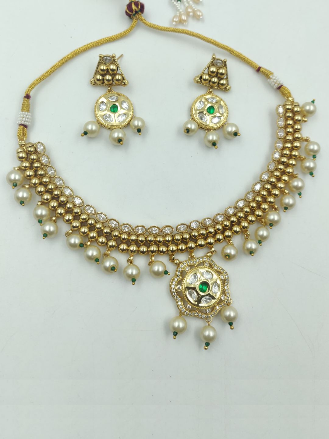 DITI EMERALD JEWELLERY SET