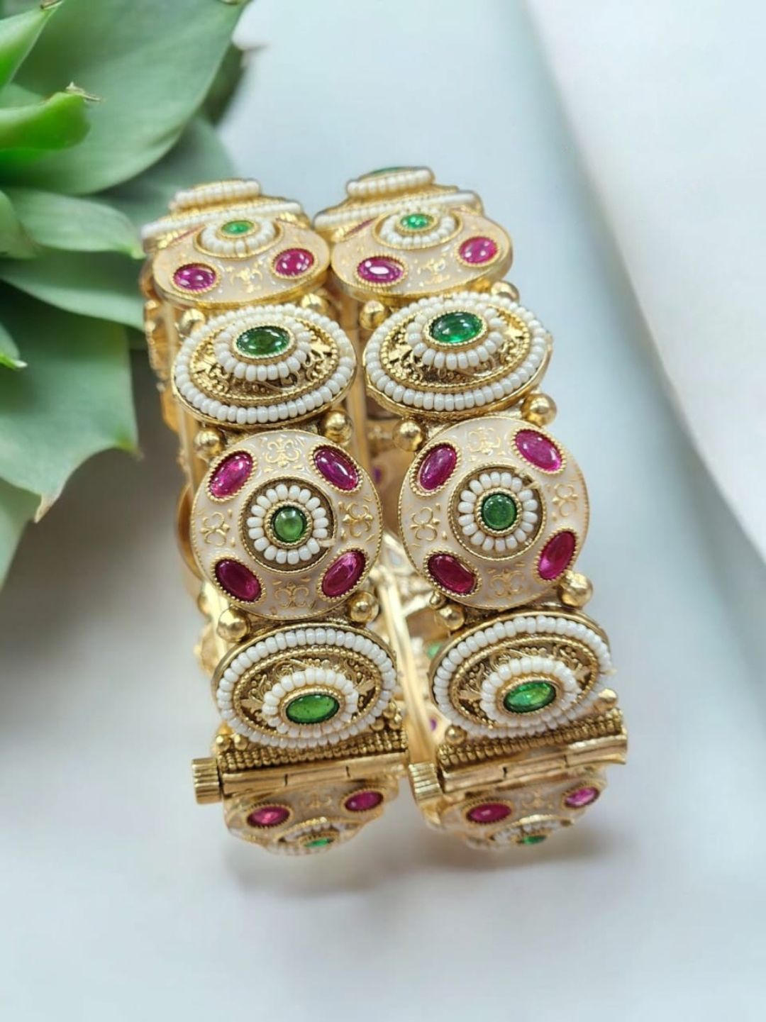 LAJWANTI MEENAKARI KUNDAN BANGLES