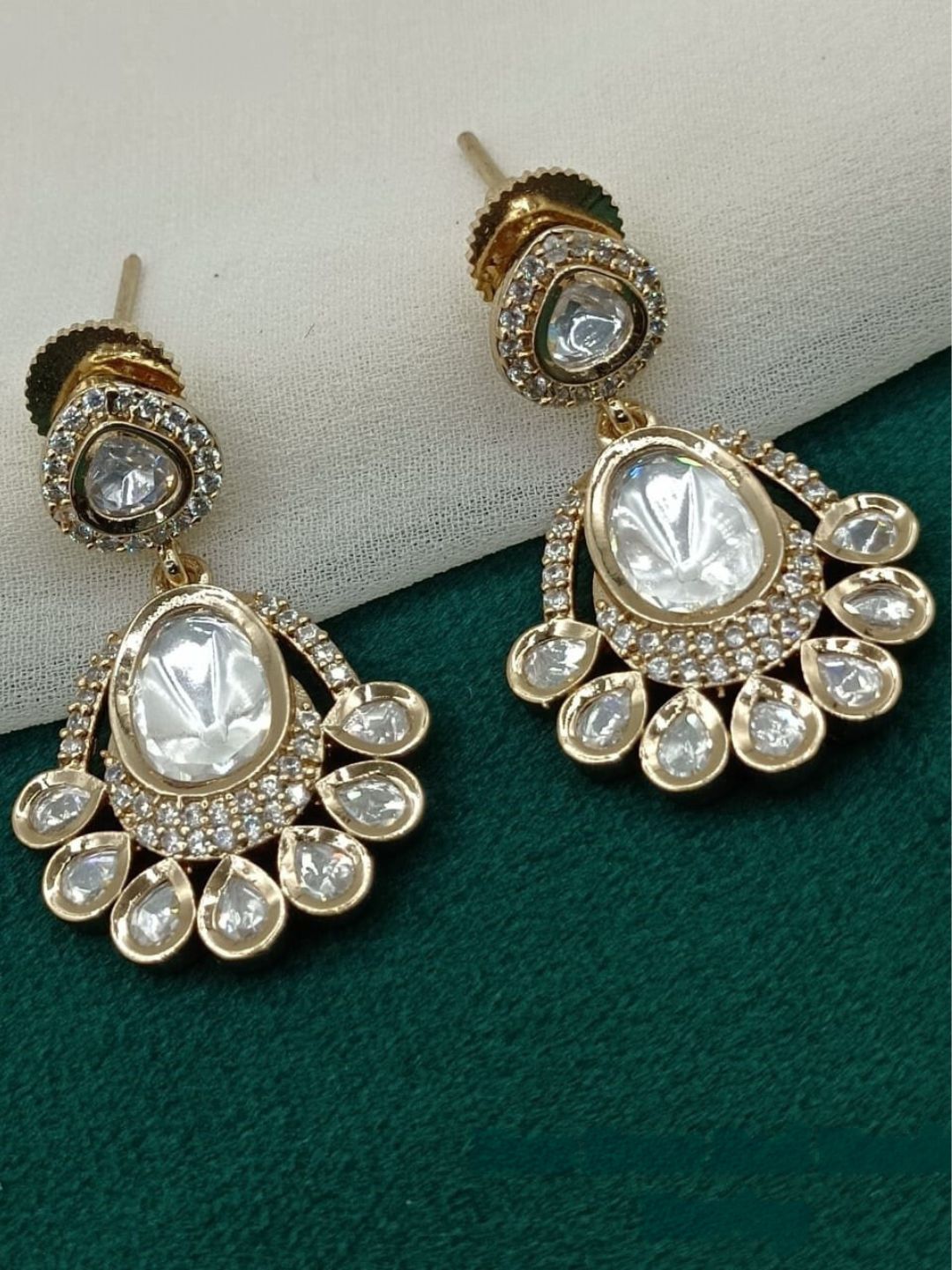 DHVAJEE KUNDAN EARRINGS