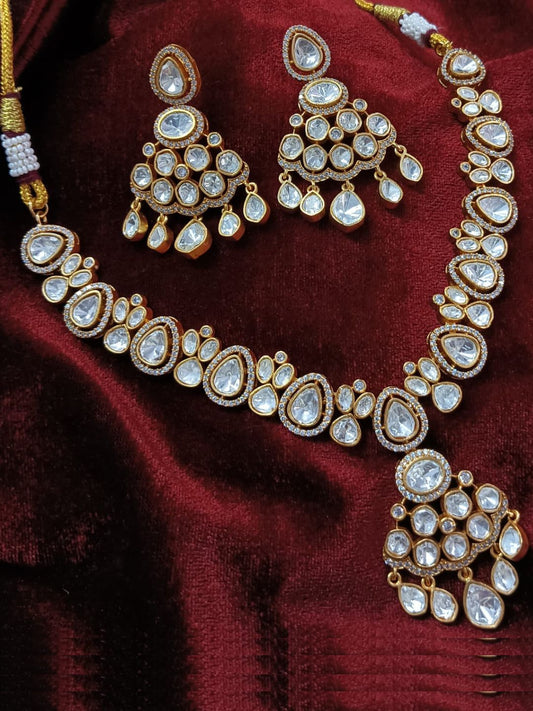 KANCHAN IVORYJEWELLERY SET