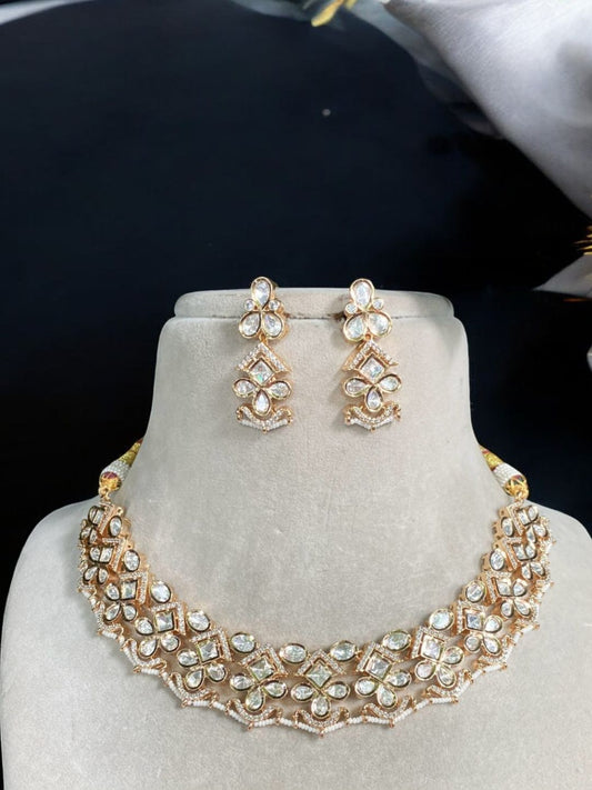 ARADHYA IVORY KUNDAN JEWELLERY SET