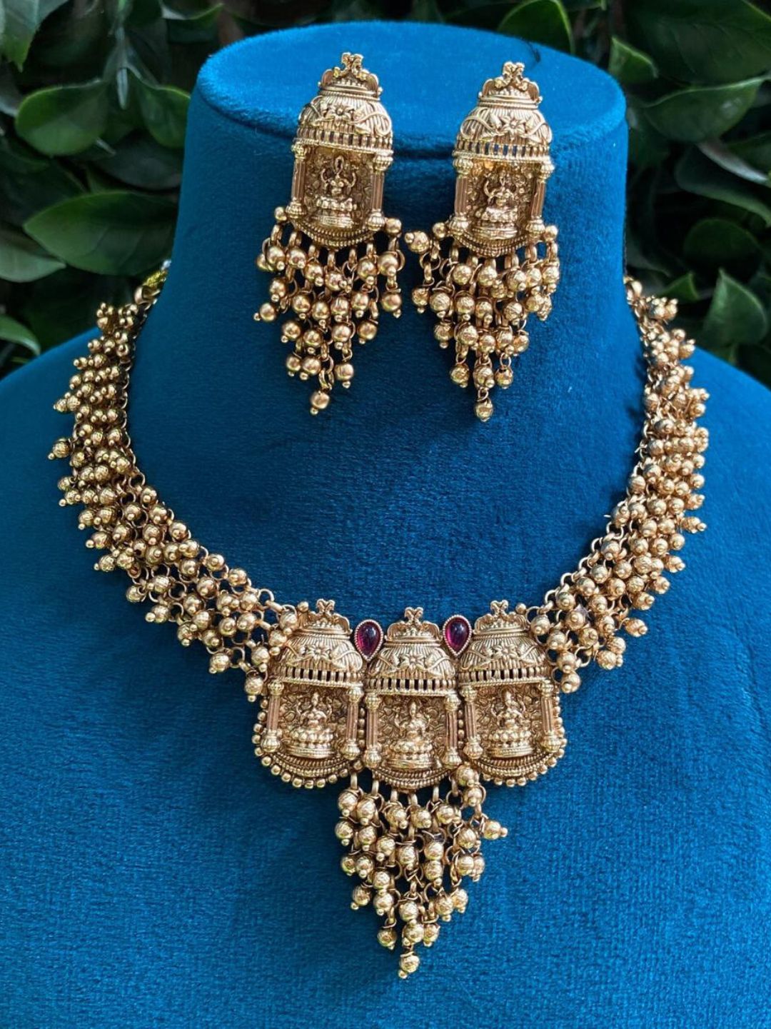 AAYUSHI GOLD PEARL TEMPLE JEWELLERY