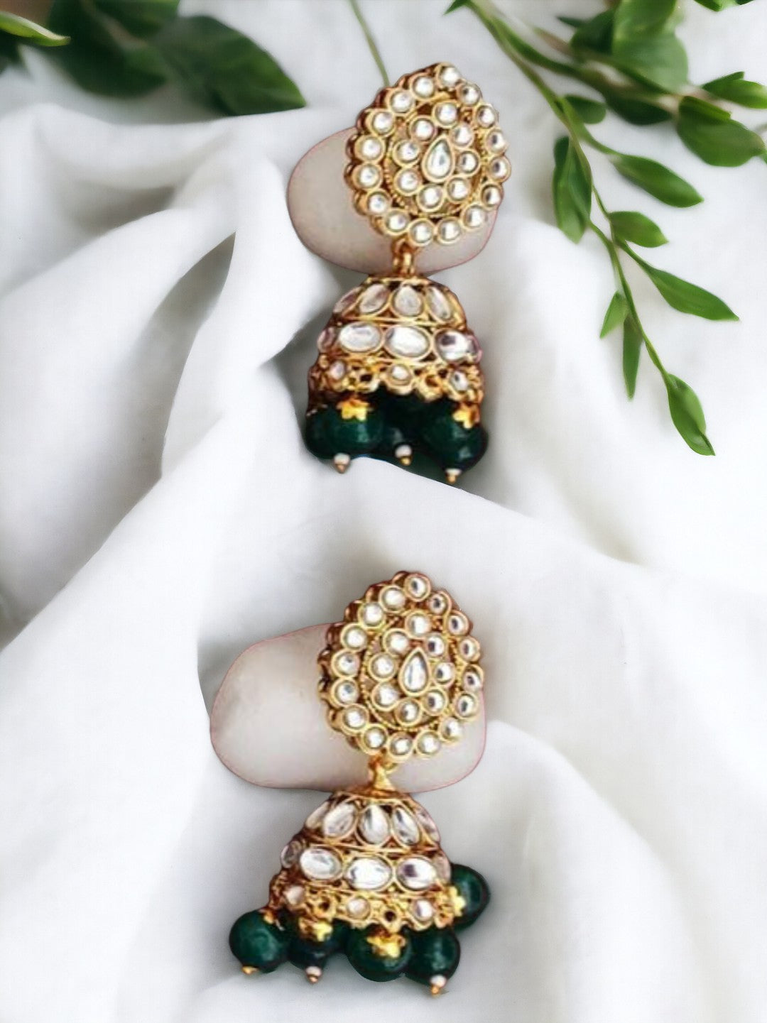 CHARU EMERALD JEWELLERY SET