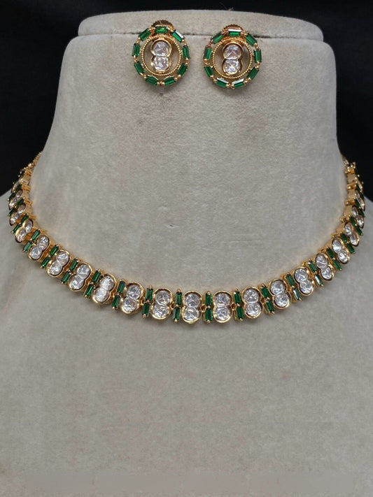 URVASHI EMERALD KUNDAN JEWELLERY SET