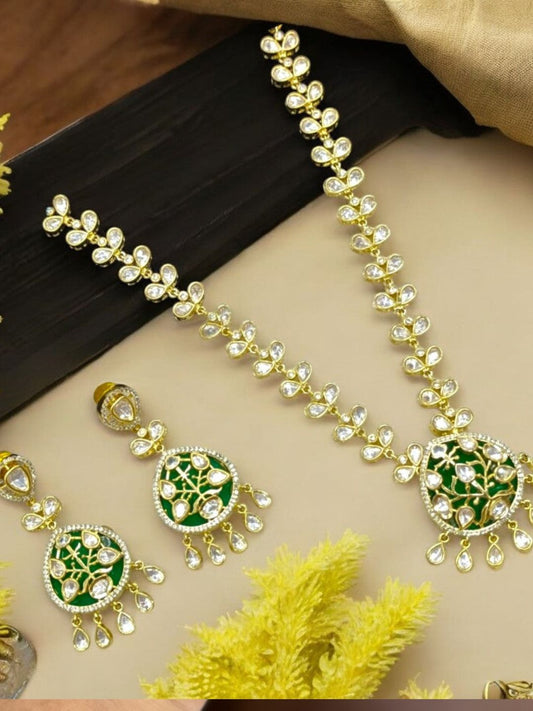 NIYATI EMERALD JEWELLERY SET