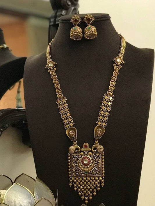 AMBA KUNDAN JEWELLERY SET