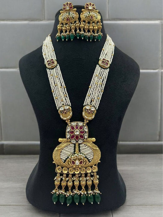 RAJKUMARI EMERALD NECKLACE SET