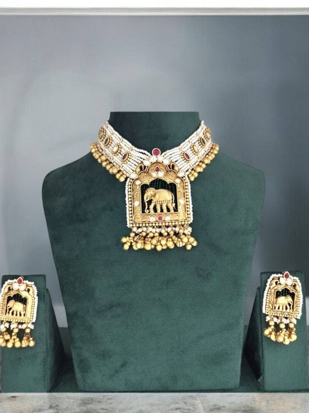 CHARVI RAJWADI JEWELLERY SET